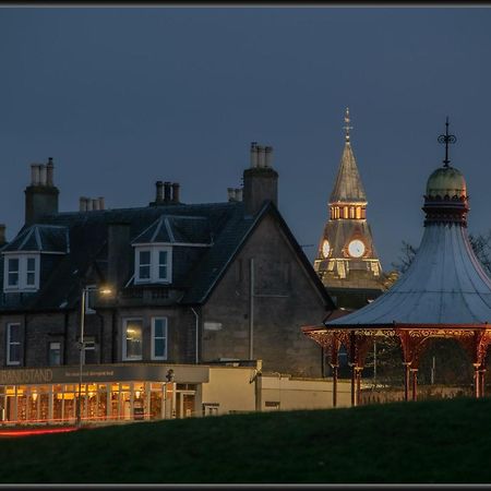 The Bandstand Hotell Nairn Exteriör bild